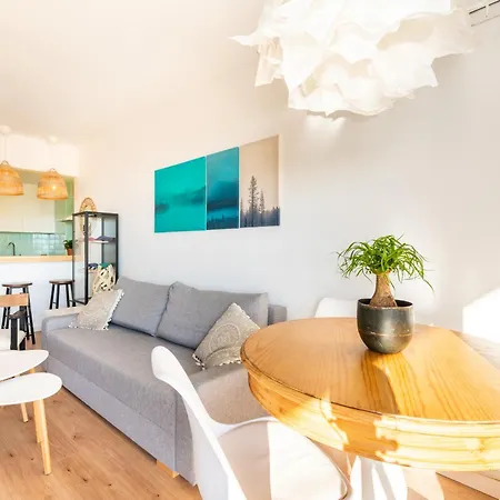 Lejlighed Wintowinrentals Great Location, Views & Relax