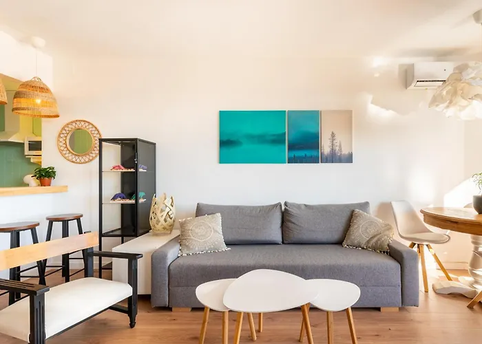 Wintowinrentals Great Location, Views & Relax *