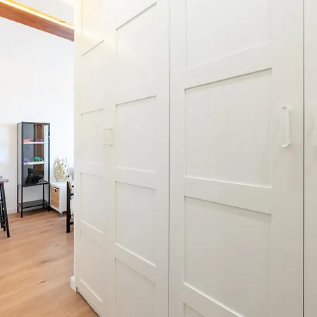 Wintowinrentals Great Location, Views & Relax 公寓 *